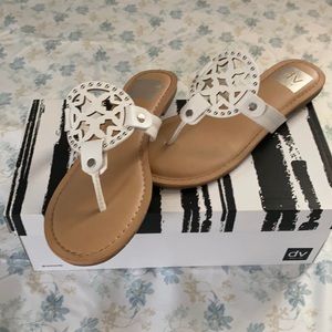 cute summer sandals wore twice great condition